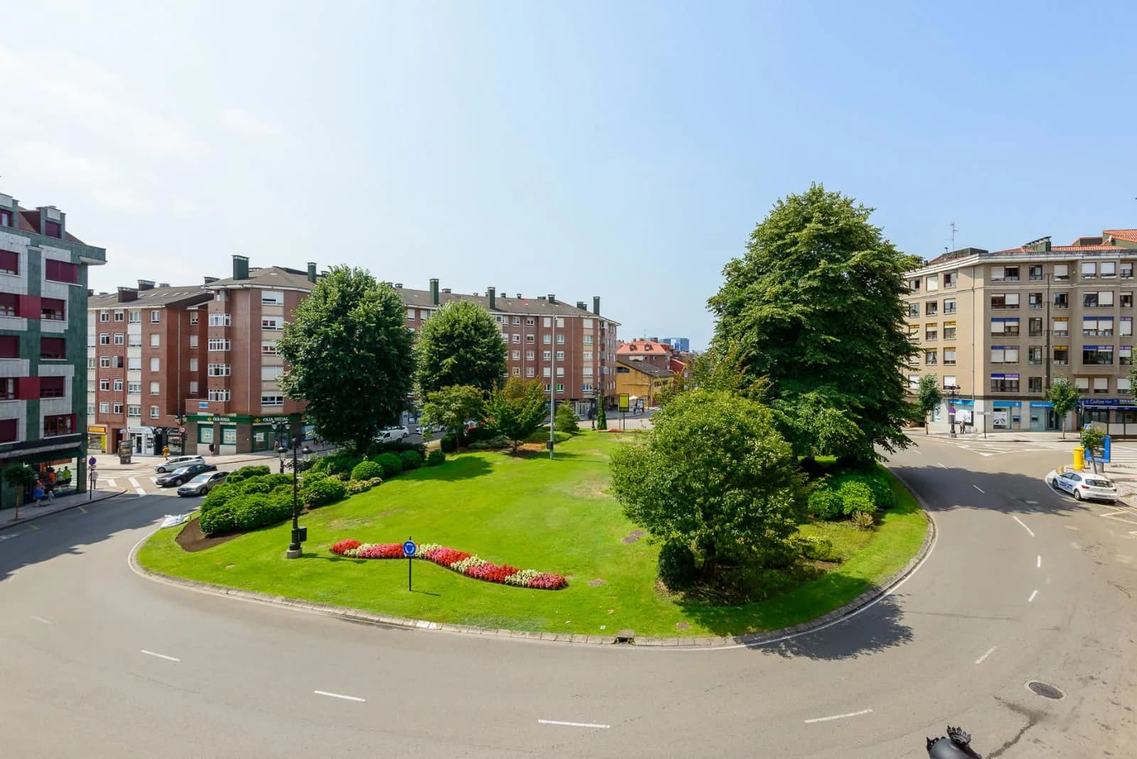 Piso en venta en Oviedo con 108 m2, 3 habitaciones y 2 baños, Garaje, Trastero, Ascensor y Amueblado., imagen 31