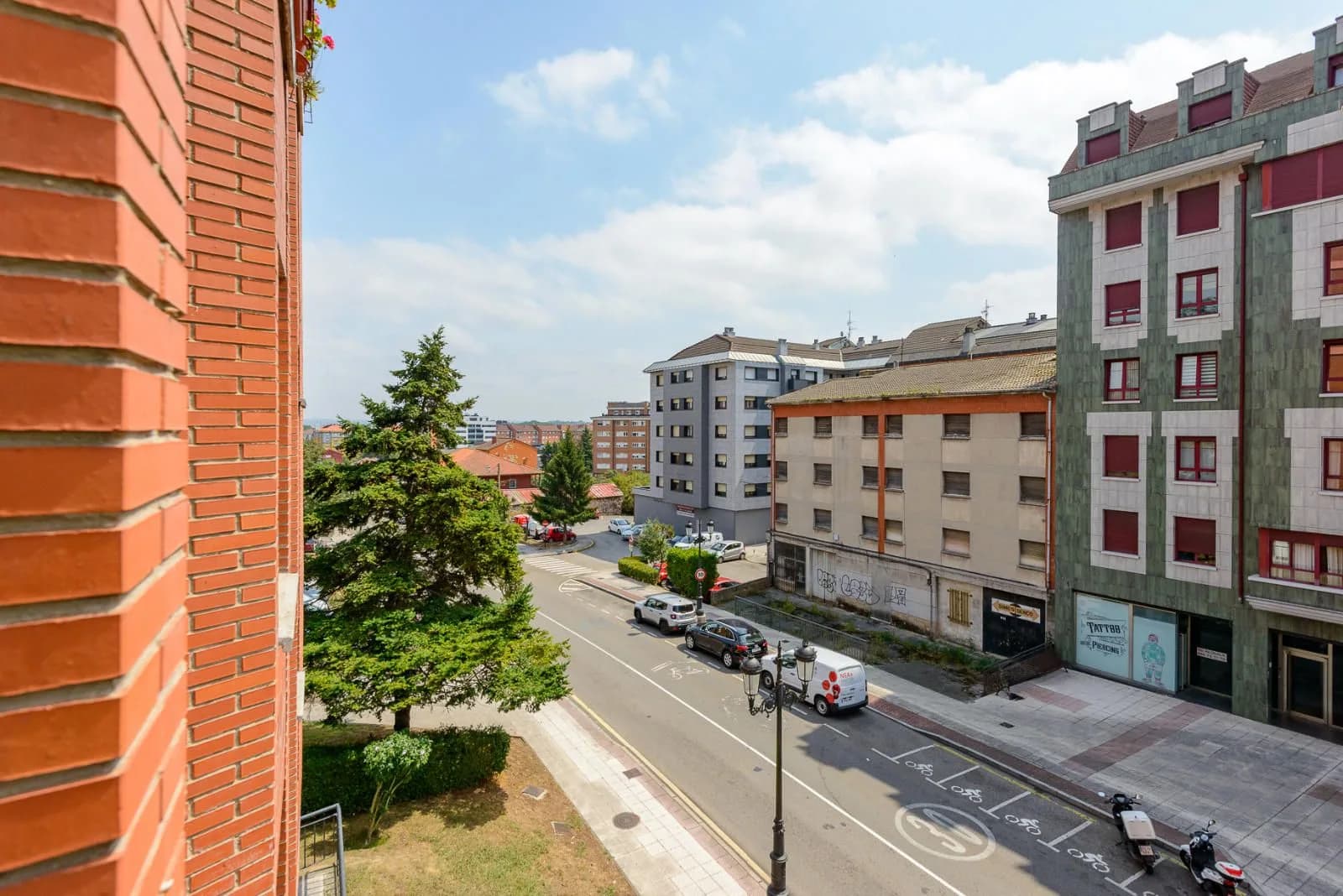 Piso en venta en Oviedo con 108 m2, 3 habitaciones y 2 baños, Garaje, Trastero, Ascensor y Amueblado., imagen 44