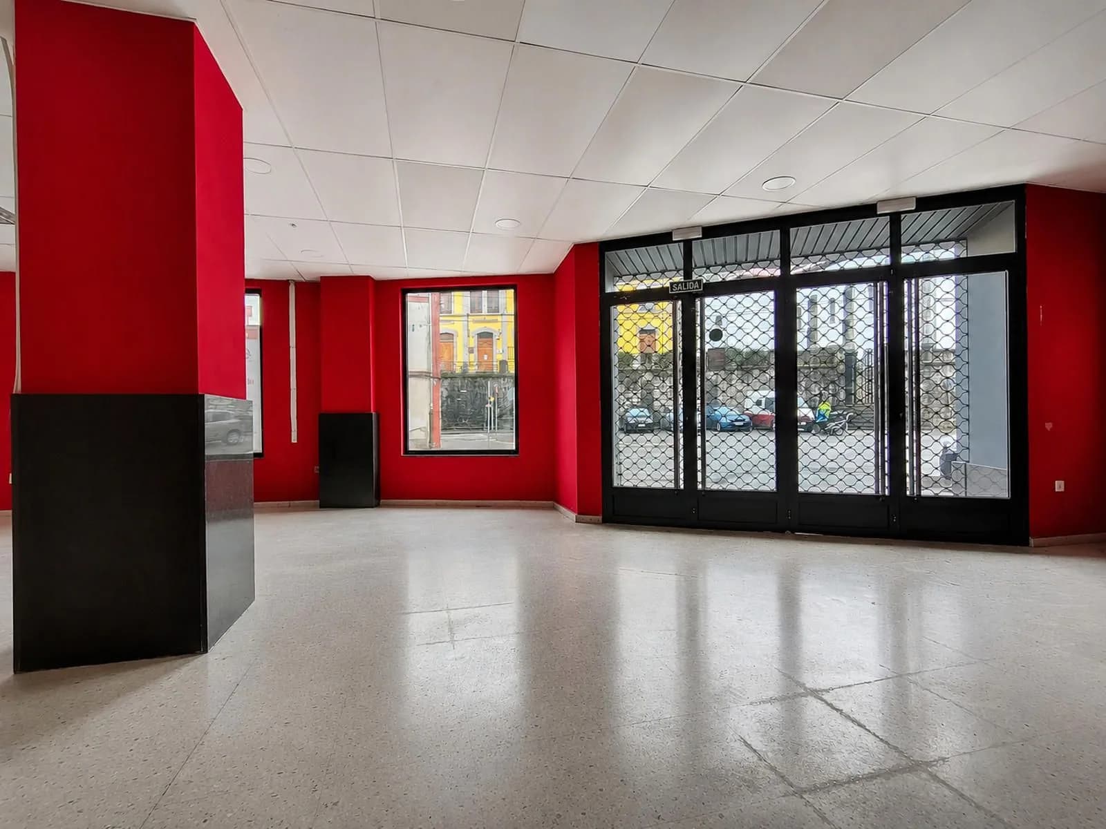 Amplio local comercial en Aller, imagen 8
