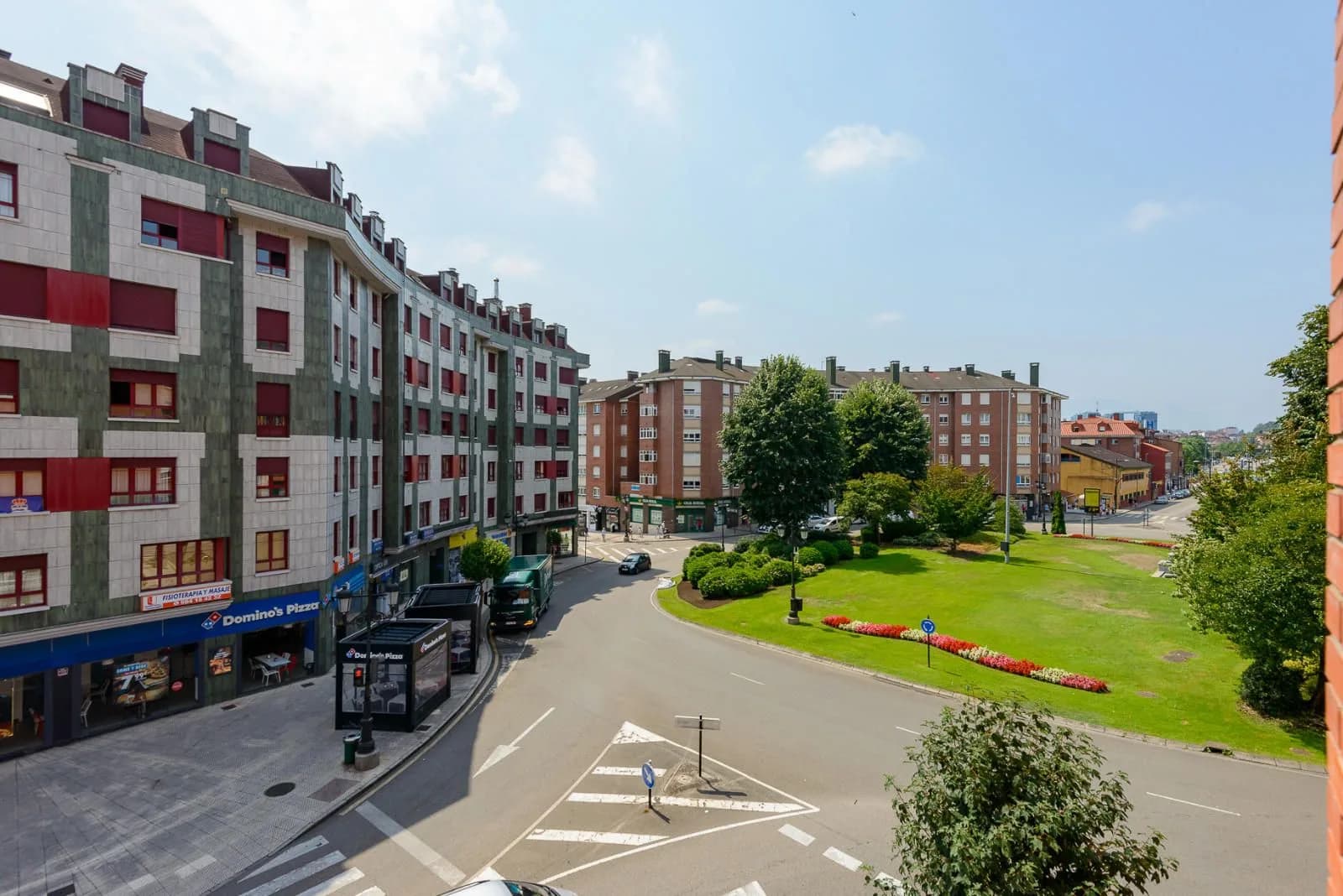 Piso en venta en Oviedo con 108 m2, 3 habitaciones y 2 baños, Garaje, Trastero, Ascensor y Amueblado., imagen 45