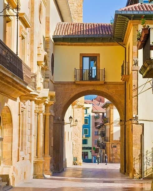 Edificios Singulares en Oviedo, imagen 2