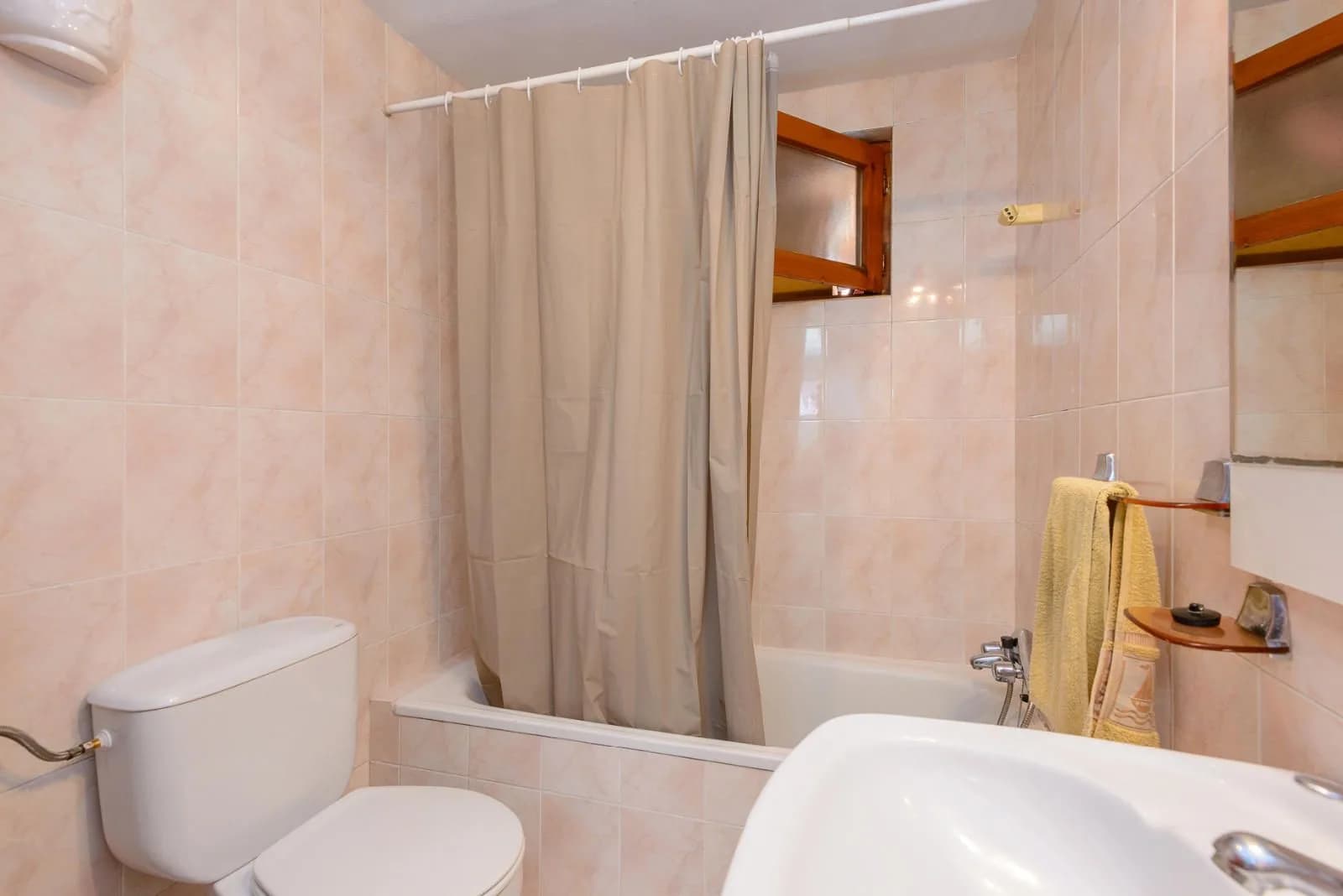 Piso en venta en Oviedo con 108 m2, 3 habitaciones y 2 baños, Garaje, Trastero, Ascensor y Amueblado., imagen 43