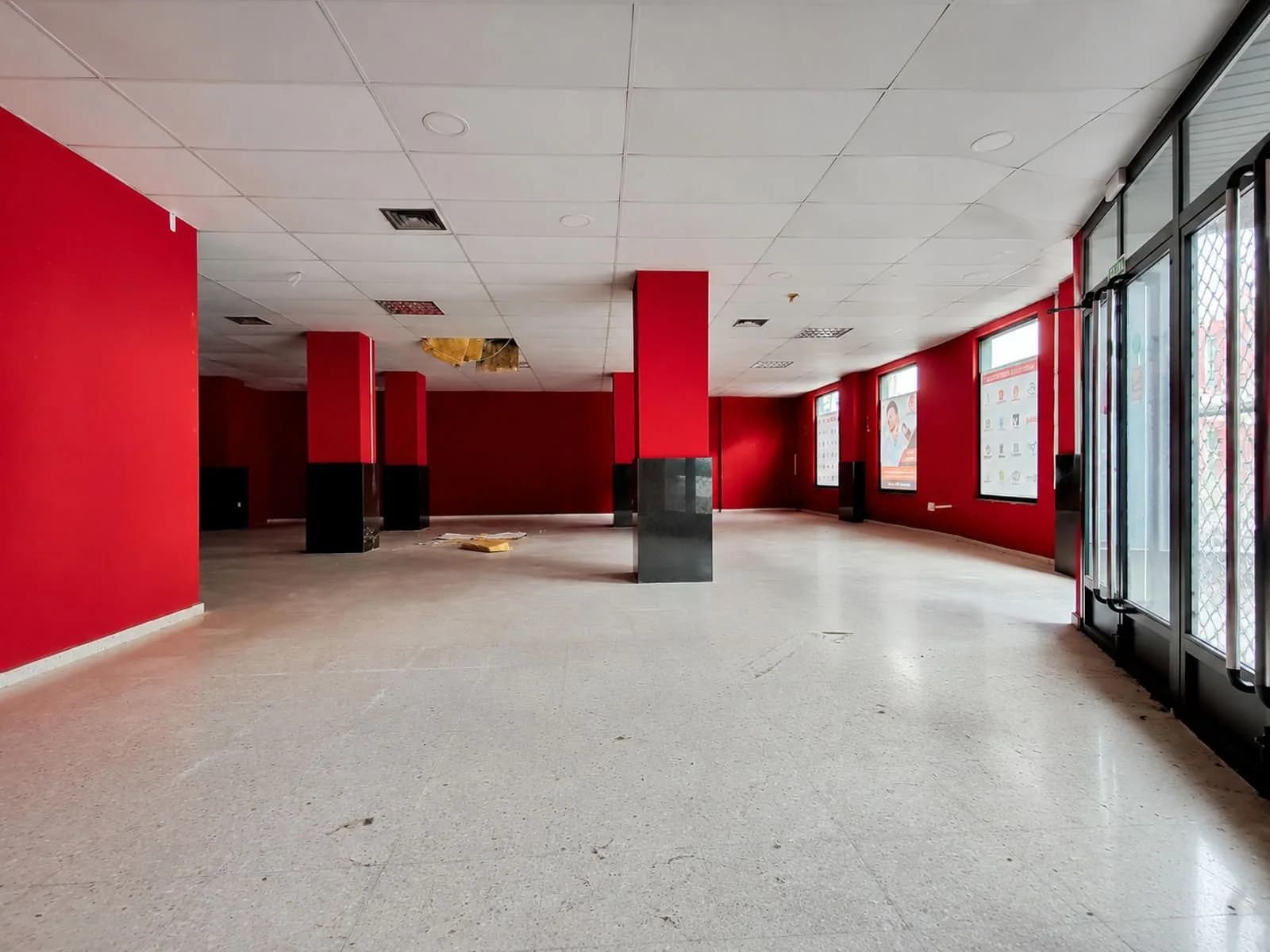 Amplio local comercial en Aller, imagen 10